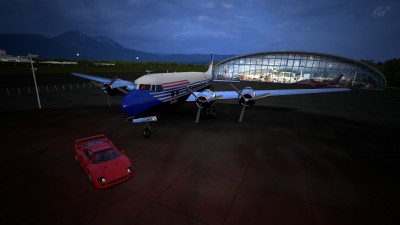 Red Bull, Ангар-7.jpg (286.7 КБ) Просмотров: 2037 Red Bull, Ангар-7.jpg