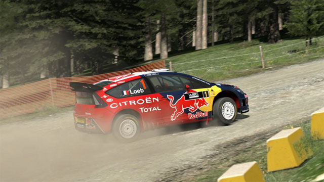 С имеющейся у нее официальной лицензией WRC игра обращается предельно небрежно: реальных раллийных трасс тут нет. С имеющейся у нее официальной лицензией WRC игра обращается предельно небрежно: реальных раллийных трасс тут нет.
